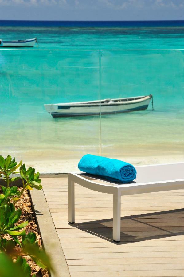 Obiches Luxury Beachfront Apartment Trou-Aux-Biches Extérieur photo