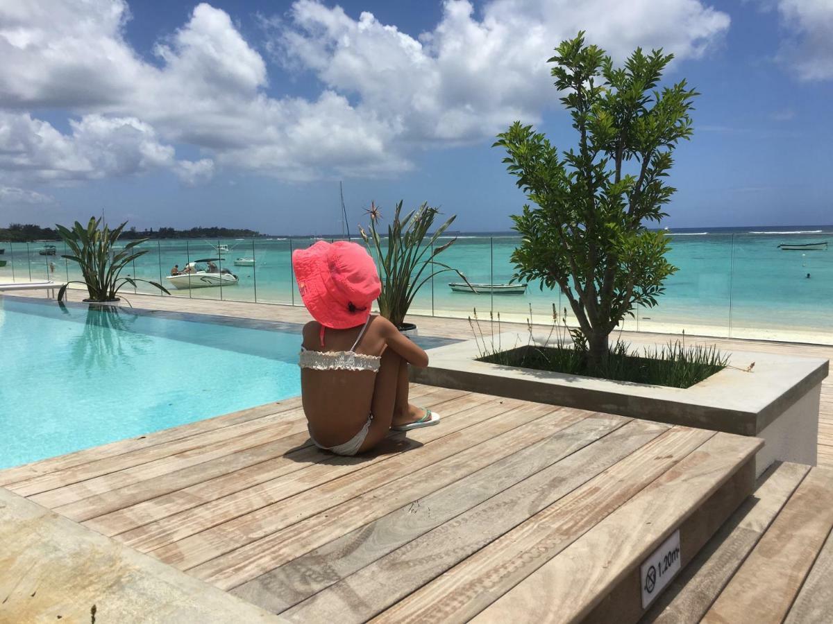 Obiches Luxury Beachfront Apartment Trou-Aux-Biches Extérieur photo