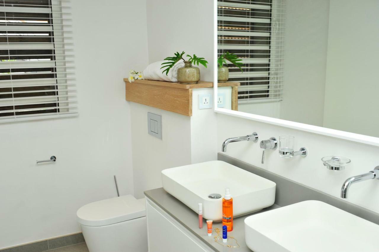 Obiches Luxury Beachfront Apartment Trou-Aux-Biches Extérieur photo