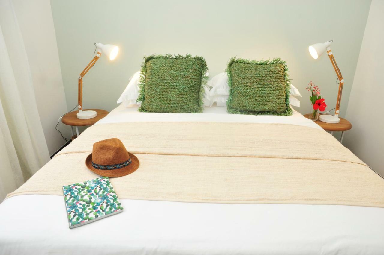 Obiches Luxury Beachfront Apartment Trou-Aux-Biches Extérieur photo