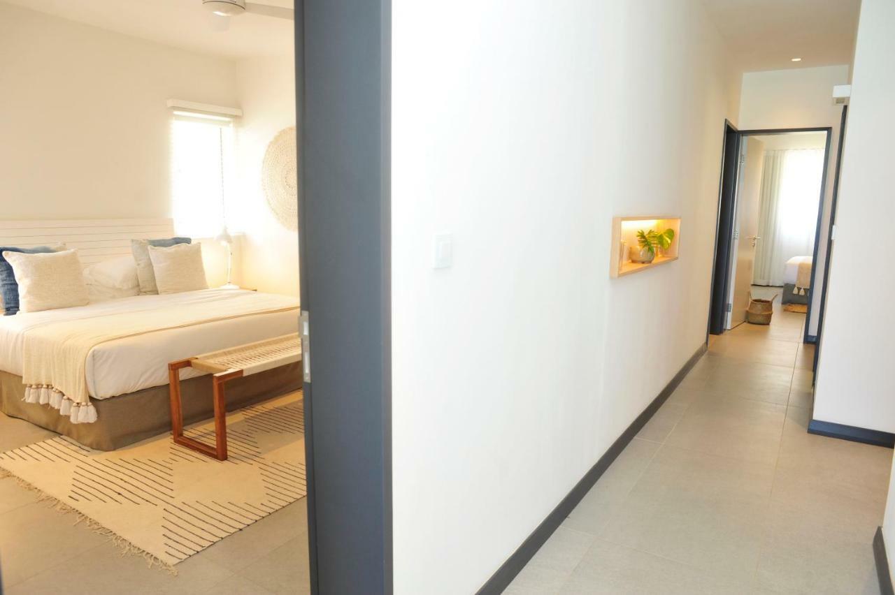 Obiches Luxury Beachfront Apartment Trou-Aux-Biches Extérieur photo