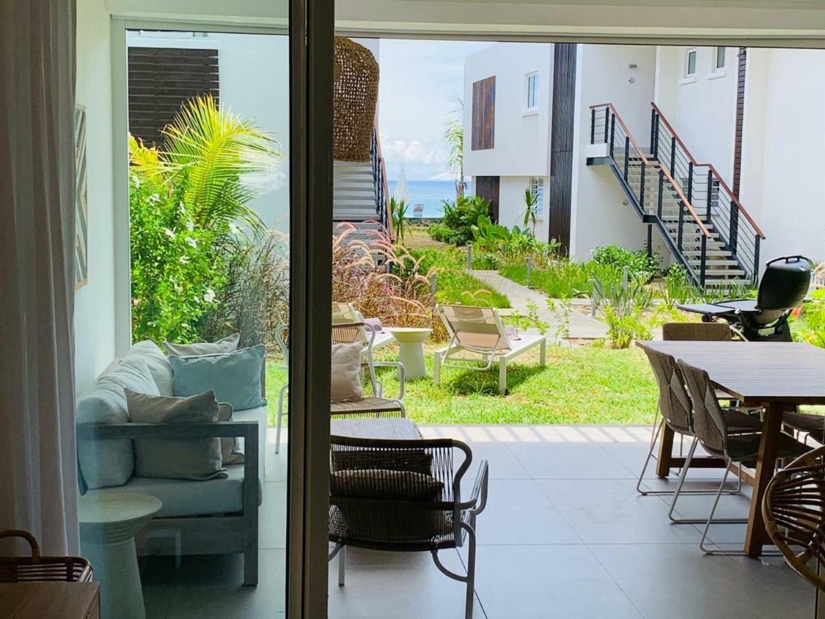 Obiches Luxury Beachfront Apartment Trou-Aux-Biches Extérieur photo