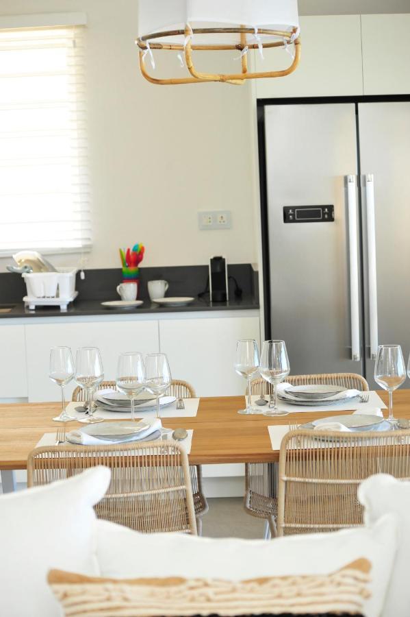 Obiches Luxury Beachfront Apartment Trou-Aux-Biches Extérieur photo